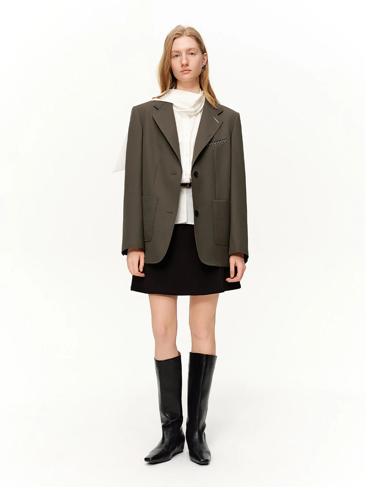 Women’s Wide Shoulder Oversized Blazer